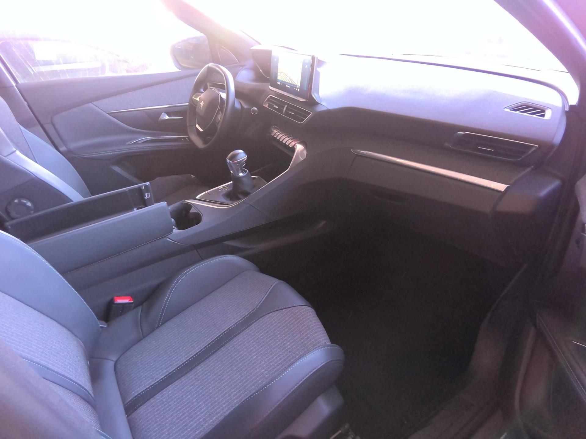 Peugeot NV 3008 SUV 