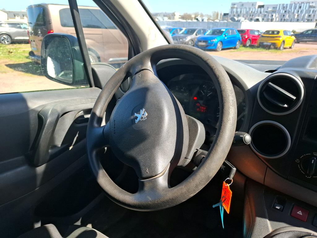 Peugeot PARTNER FOURGON STANDARD 1.6 BLUEHDI 100 BVM5 PREMIUM 2018