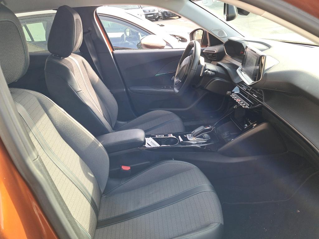 Peugeot 2008 BlueHDi 130 S&S EAT8 Allure 2021