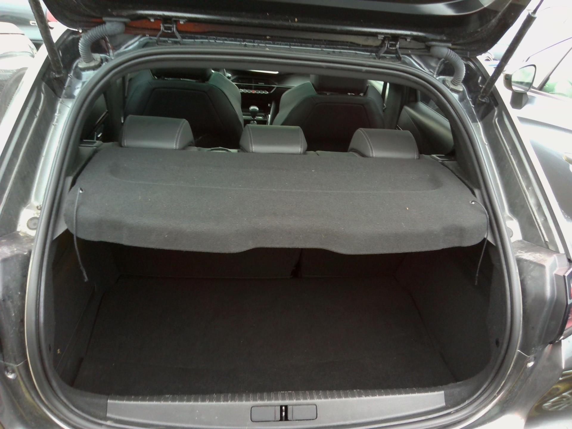 Peugeot 208 PureTech 100 S&S BVM6 GT Pack 2022