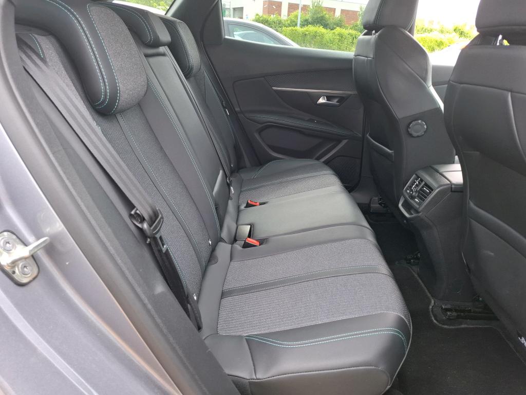 Peugeot 3008 BlueHDi 130ch S&S EAT8 Allure 2022