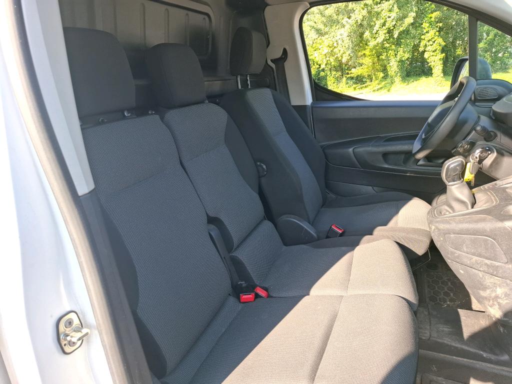Peugeot PARTNER FOURGON STANDARD 650 KG BLUEHDI 100 S&S BVM5 PREMIUM 2020