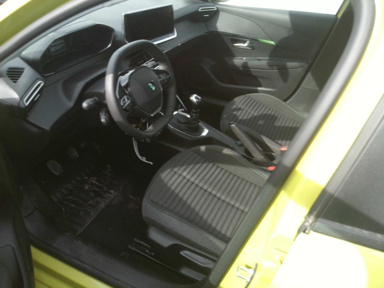Foto Peugeot 208 3