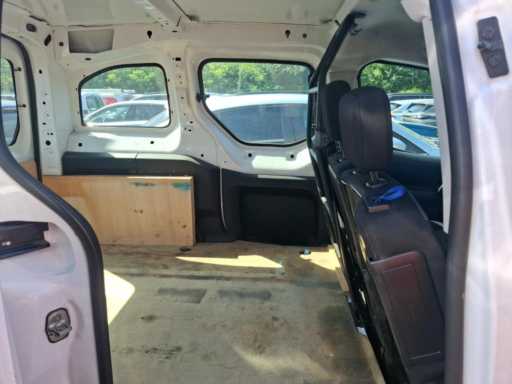 Peugeot PARTNER FOURGON STANDARD 1.6 BLUEHDI 75 BVM5 PREMIUM 2018
