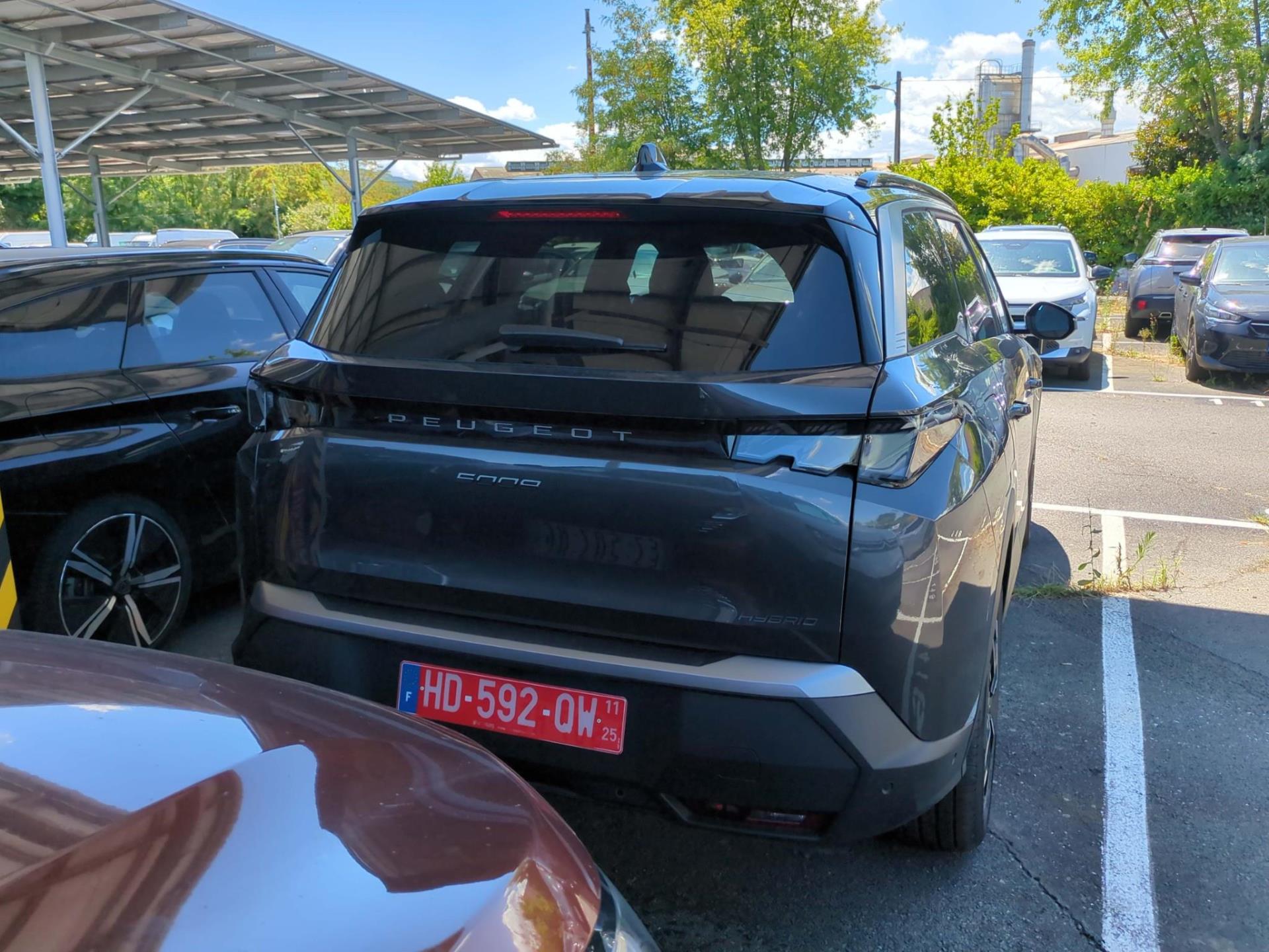 Peugeot 5008 Hybrid 145 e-DCS6 GT 2025