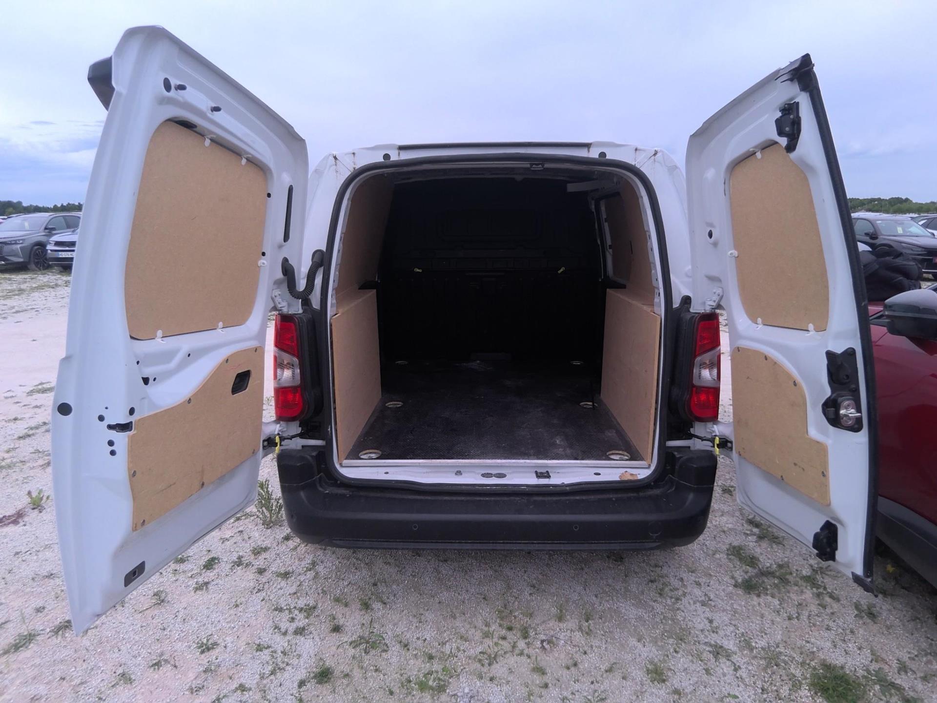 FIAT DOBLO FOURGON TAILLE M 650 KG BLUEHDI 100 S&S BVM6  2024