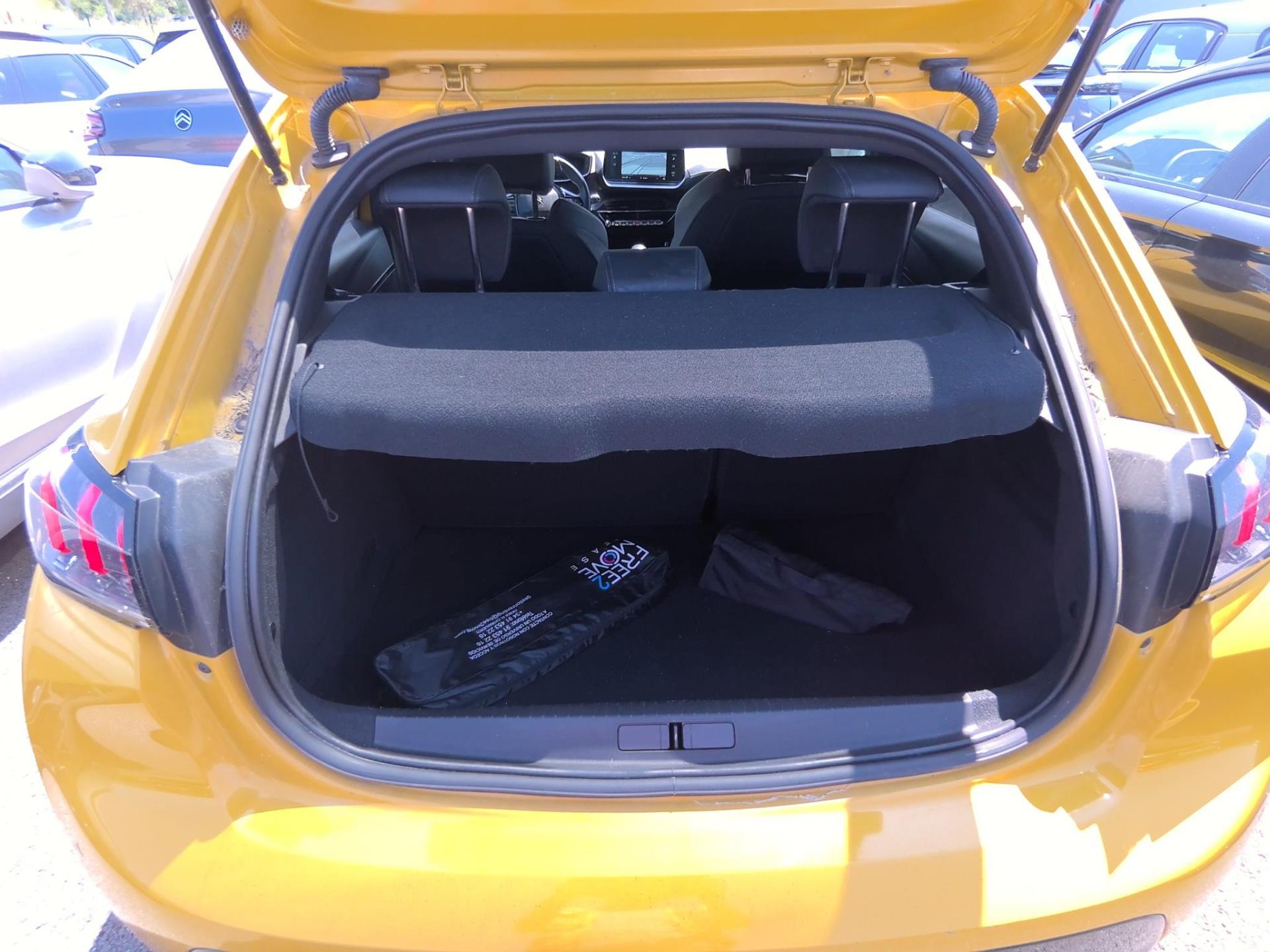 Peugeot 208 BlueHDi 100 S&S BVM6 GT Pack 2022