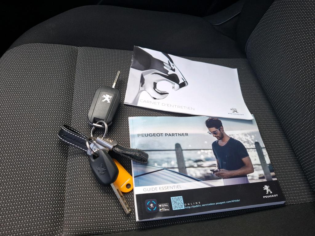 Peugeot PARTNER FOURGON STANDARD 650 KG BLUEHDI 100 S&S BVM5 ASPHALT 2020