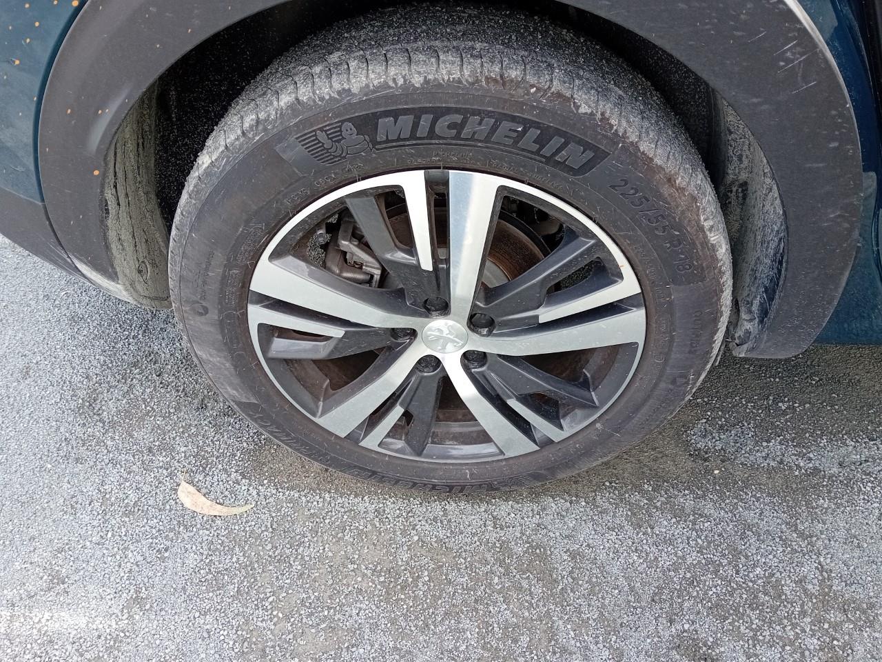 Foto Peugeot 3008 Hybrid 23