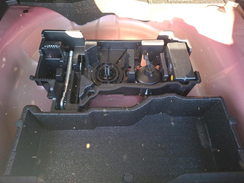 Peugeot 2008 Hybrid 145 ch e-DCS6 GT 2025