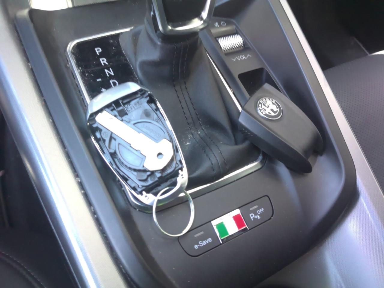 Foto Alfa Romeo Tonale 12