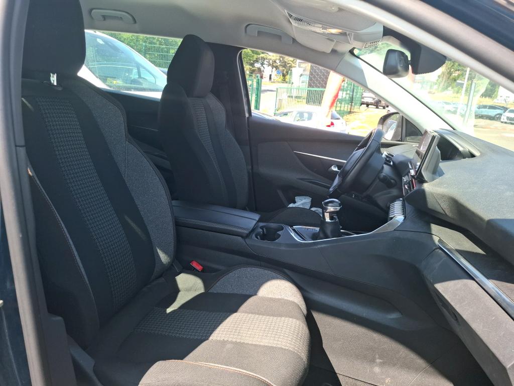Peugeot 5008 BlueHDi 130ch S&S BVM6 Active Business 2021
