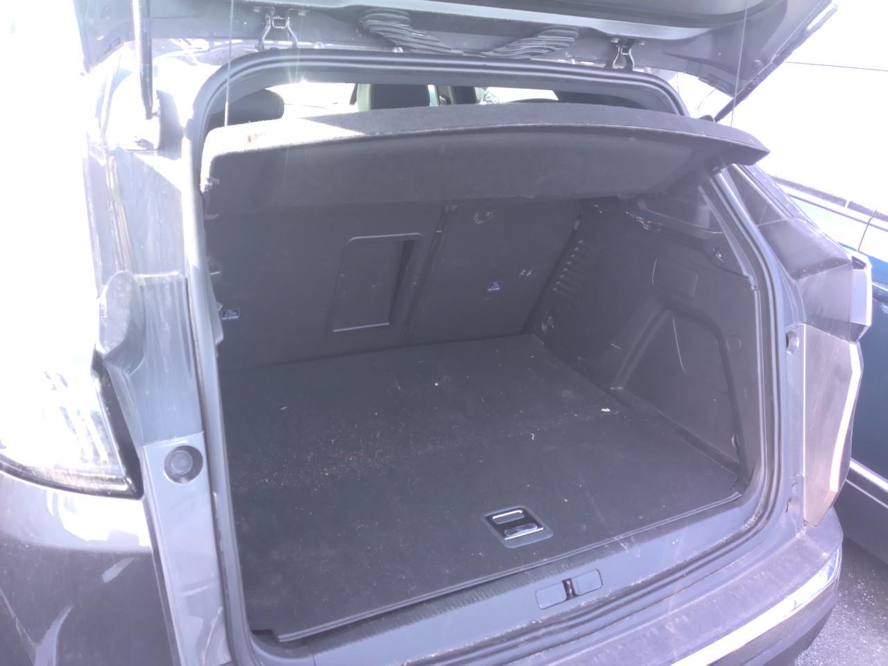 Foto Peugeot 3008 Plug-in Hybrid 9