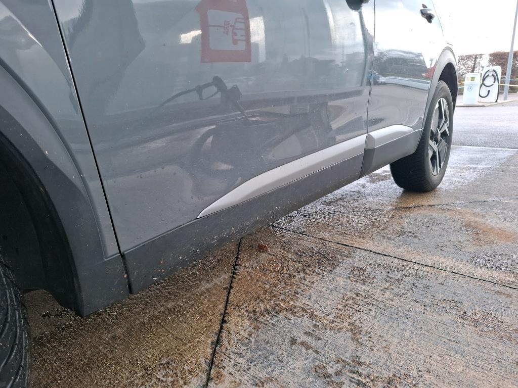 Peugeot 2008 PureTech 130 S&S EAT8 Allure 2024