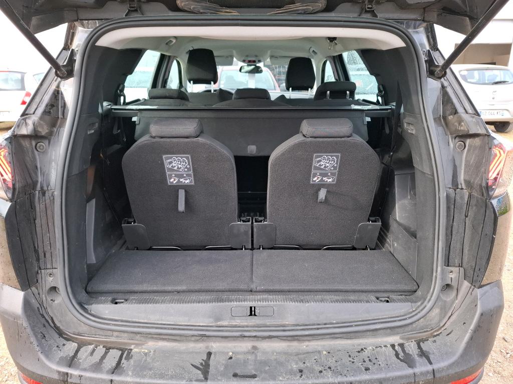 Peugeot 5008 BlueHDi 130ch S&S EAT8 Active Pack 2022