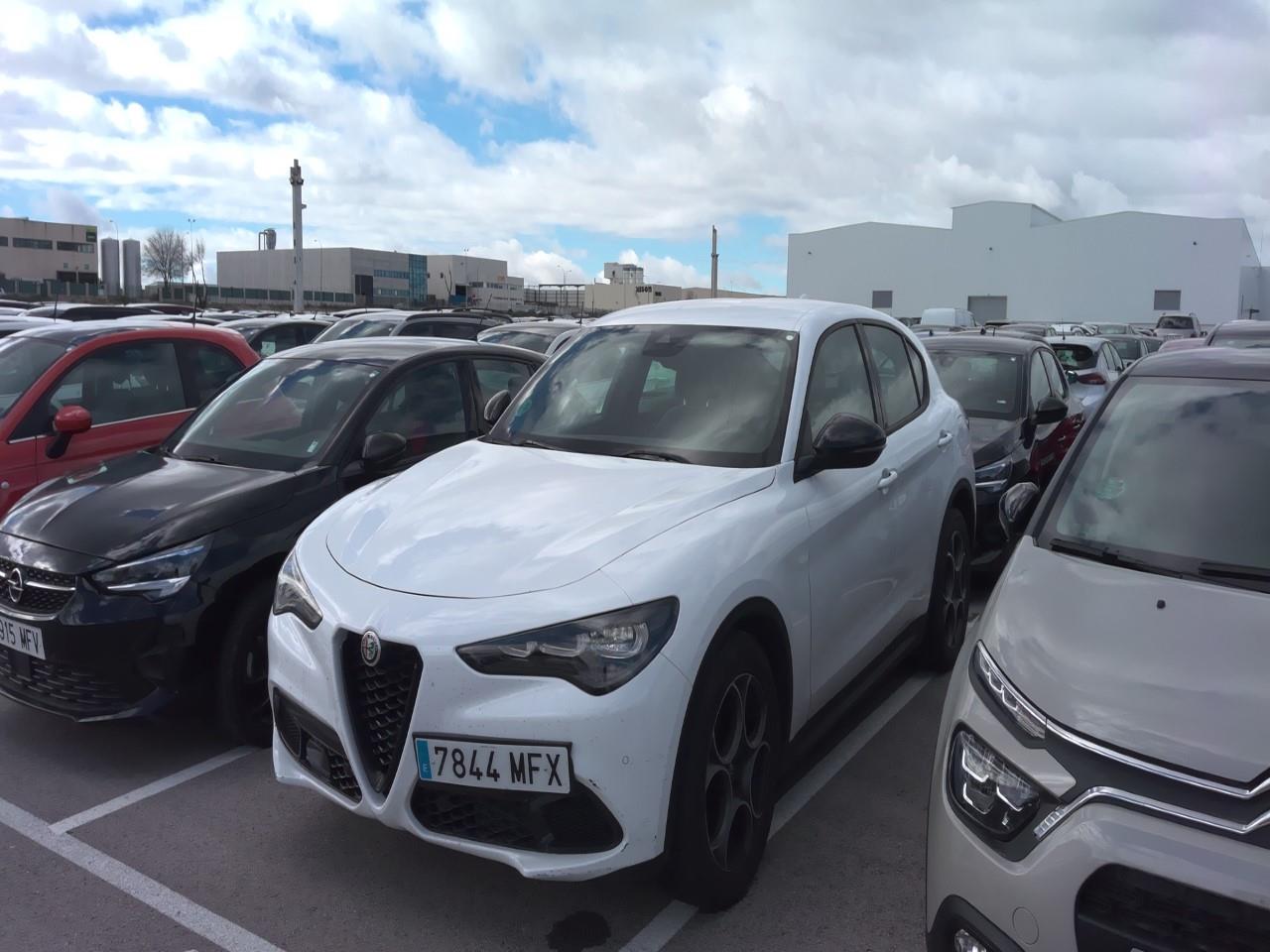 Foto Alfa Romeo Stelvio 3