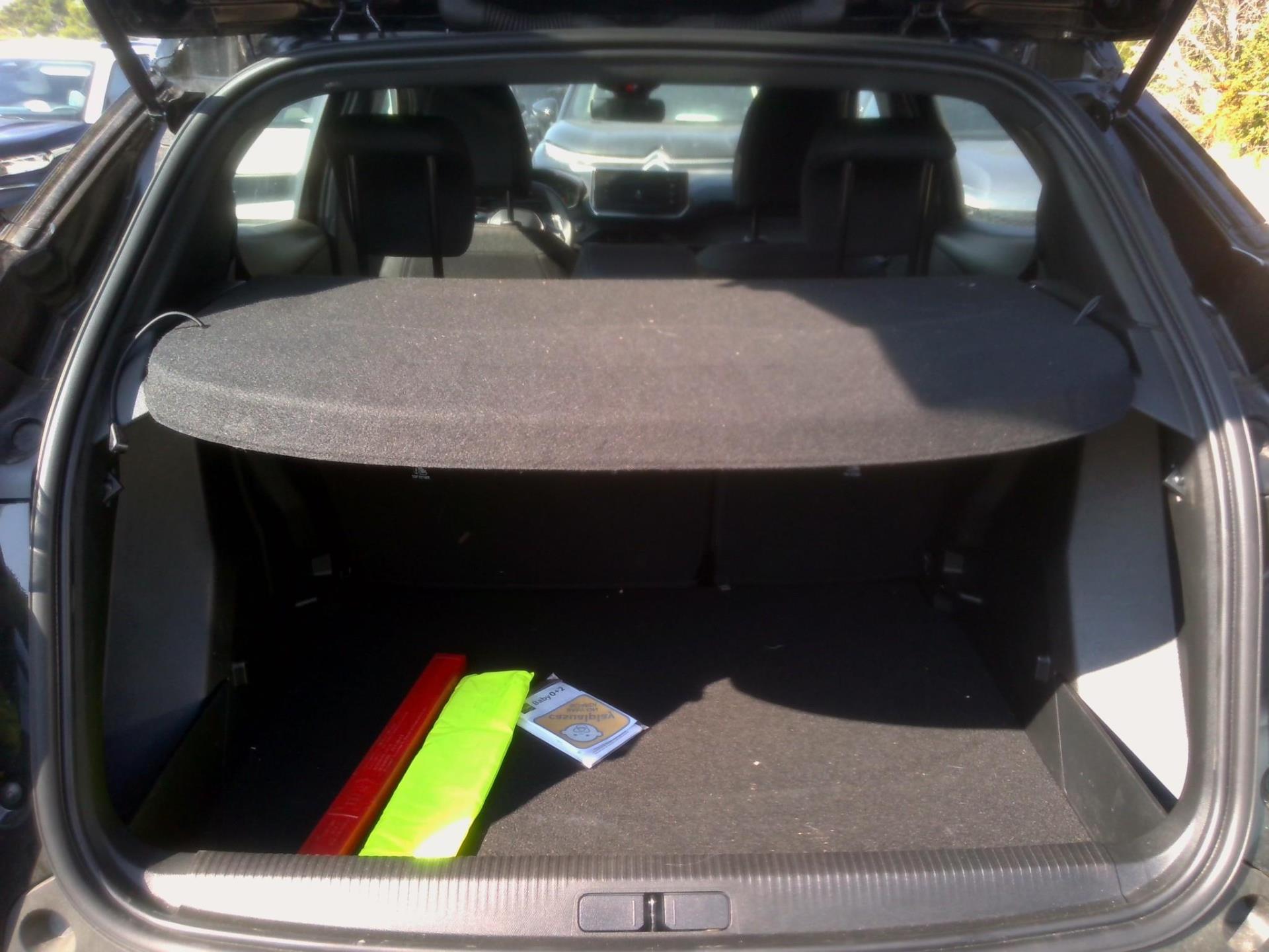 Peugeot 2008 Hybrid 145 ch e-DCS6 Style 2025