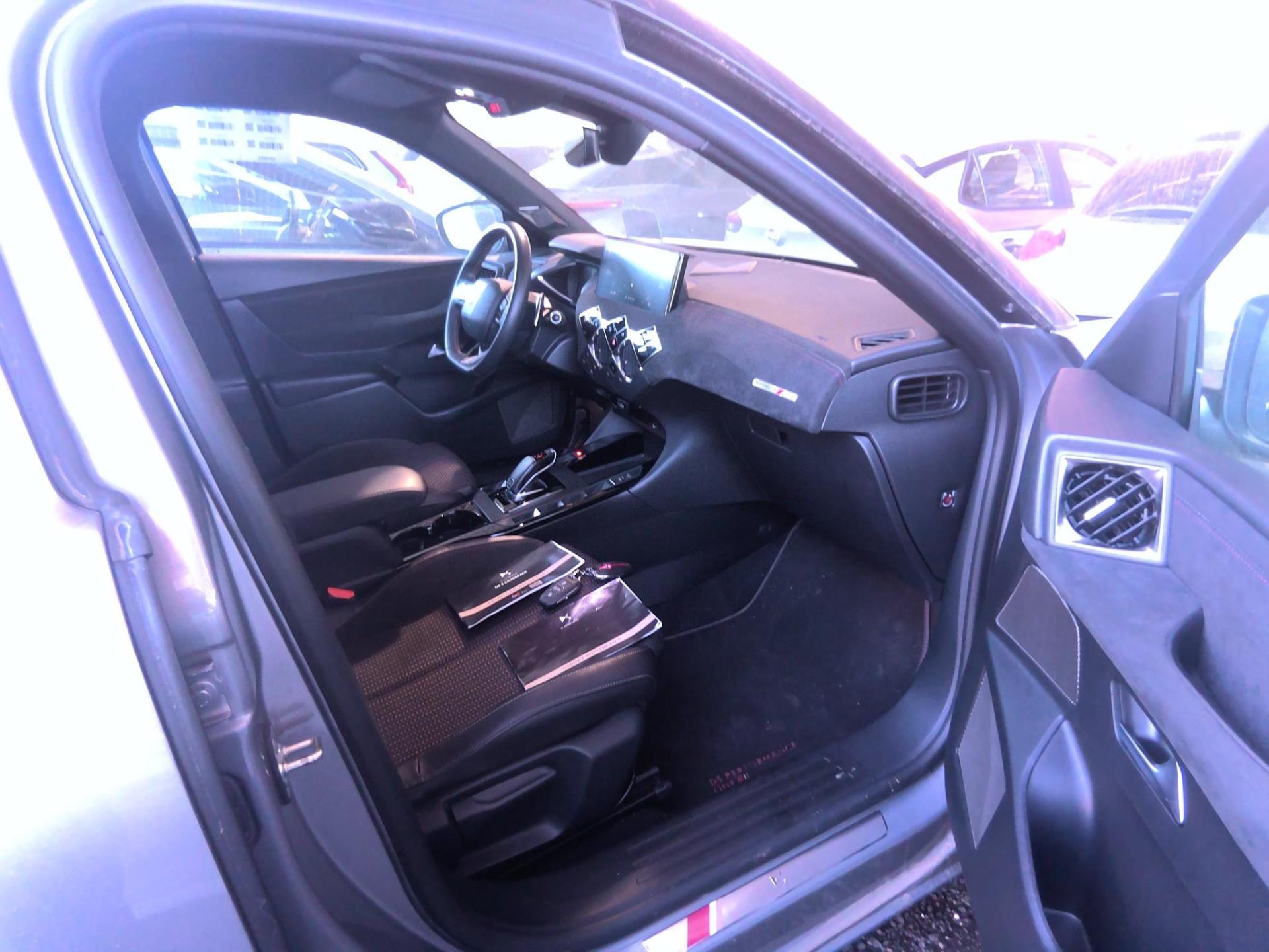 DS DS 3 BlueHDi 130 EAT8 Performance Line+ 2022
