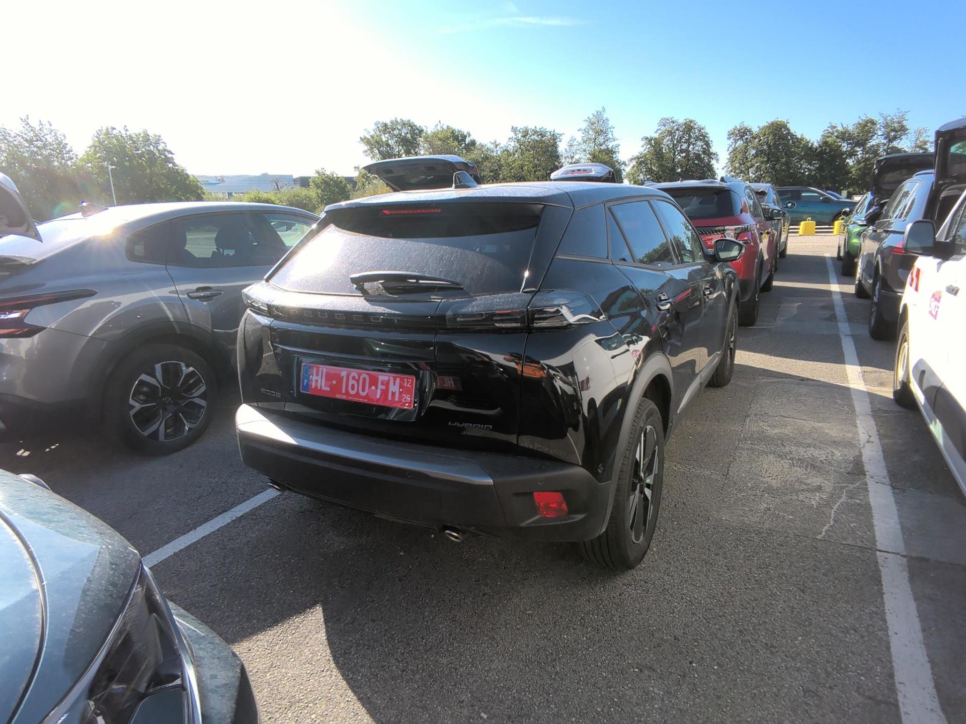 Peugeot 2008 Hybrid 145 ch e-DCS6 Allure 2026