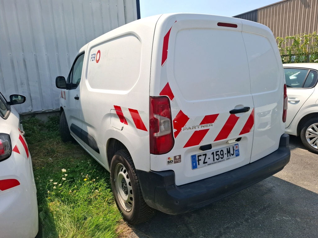 Peugeot PARTNER FOURGON STANDARD 650 KG BLUEHDI 100 S&S BVM5 PREMIUM 2021