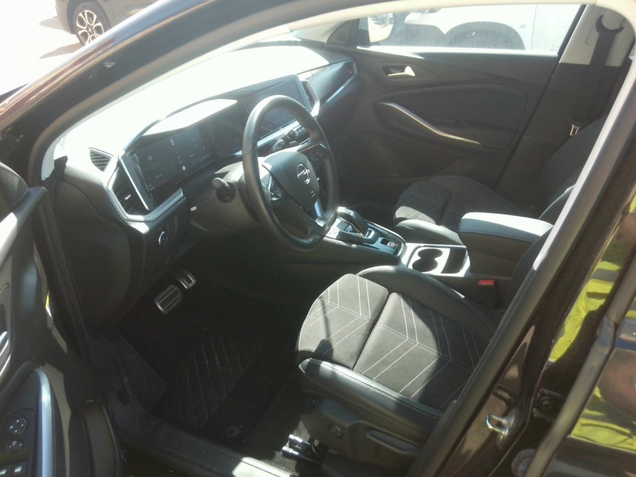 Foto Opel Grandland PHEV 3
