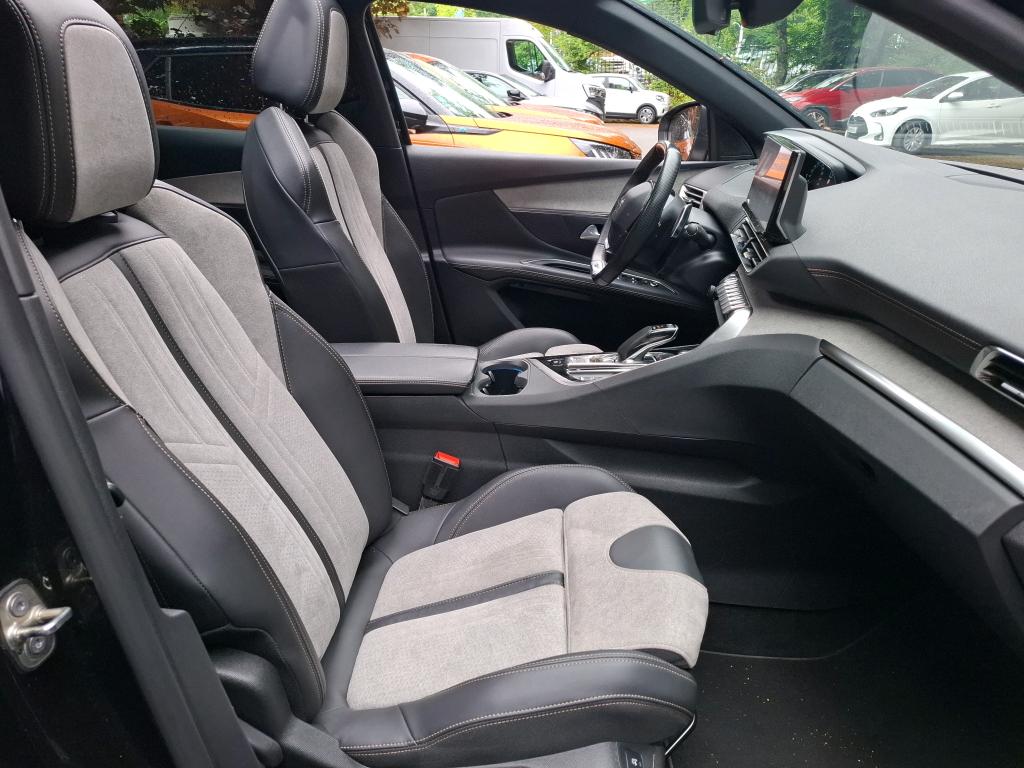 Peugeot 3008 Hybrid4 300 e-EAT8 GT 2021