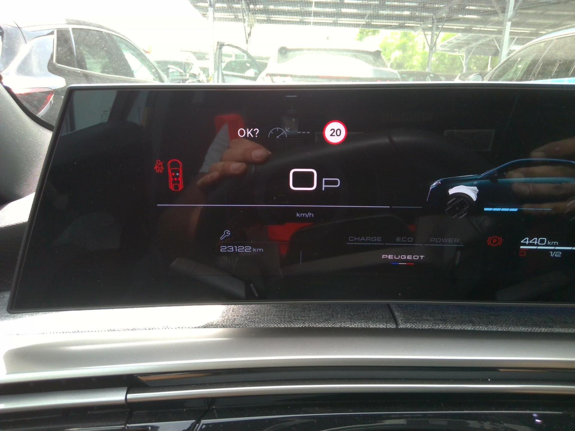 Peugeot 3008 Hybrid 145 e-DCS6 Allure 2025
