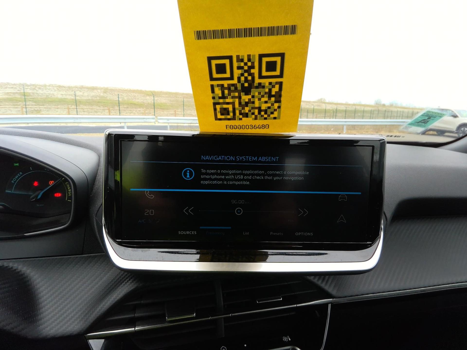 Peugeot 2008 Hybrid 136 e-DCS6 Style 2025