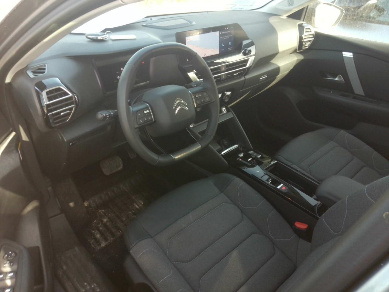 Foto Citroën C4 X 3