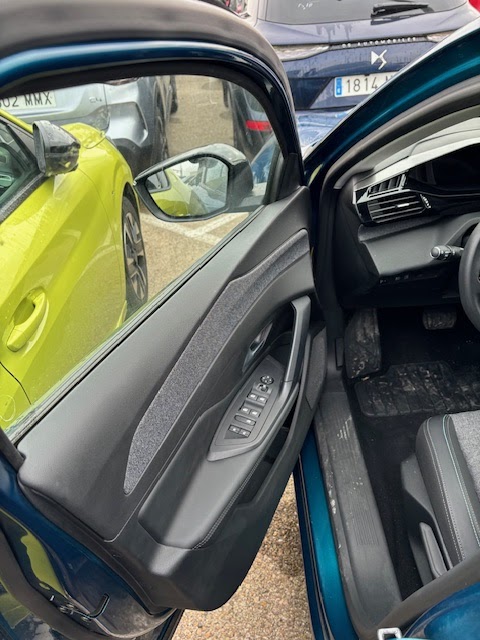 Foto Peugeot 408 11