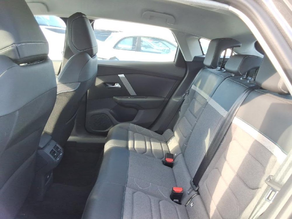 Foto Citroën C4 X 13