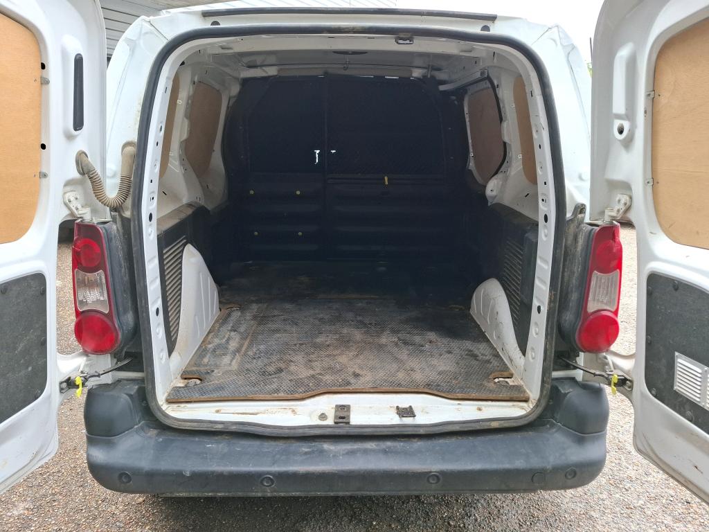 Peugeot PARTNER FOURGON STANDARD 1.6 BLUEHDI 100 BVM5 PREMIUM 2018