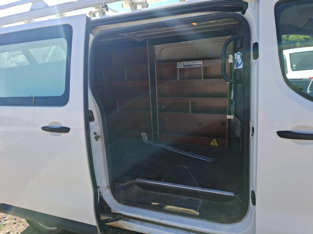 Peugeot EXPERT FGN TOLE STANDARD 2.0  BLUEHDI 120 S&S BVM6 PREMIUM 2018