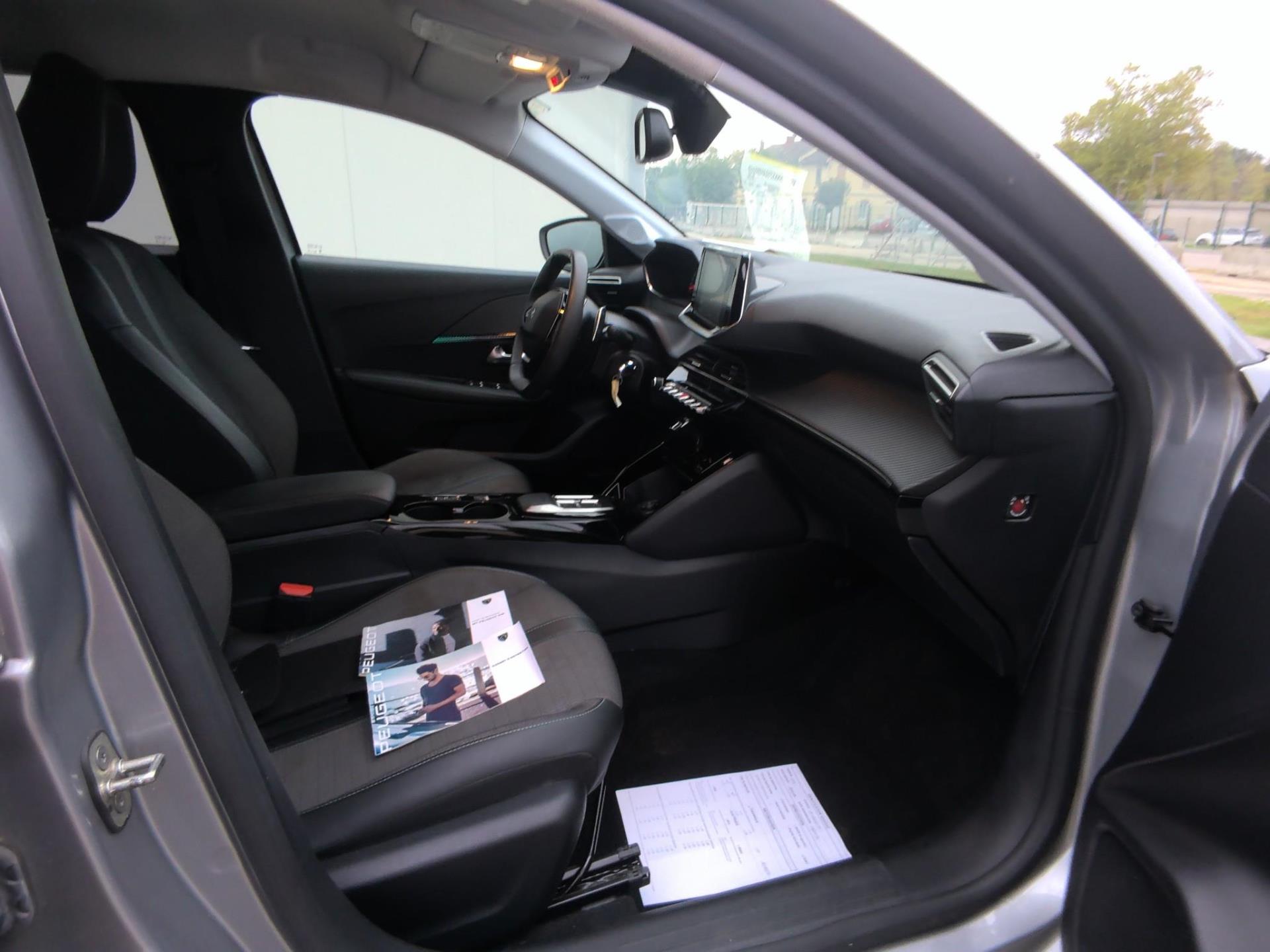 Peugeot 208 PureTech 100 S&S EAT8 Allure 2023