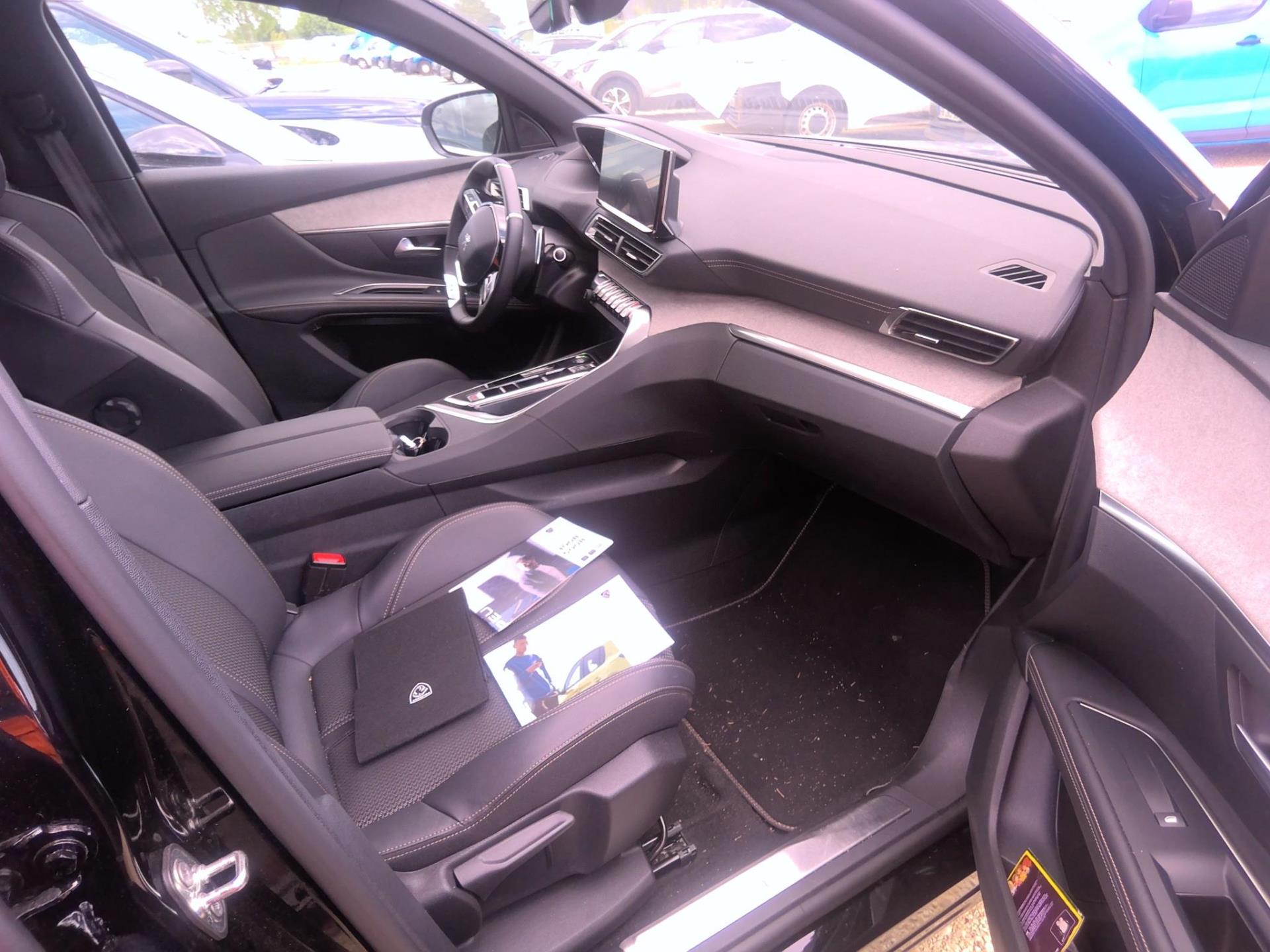 Peugeot 5008 BlueHDi 130ch S&S EAT8 GT 2024