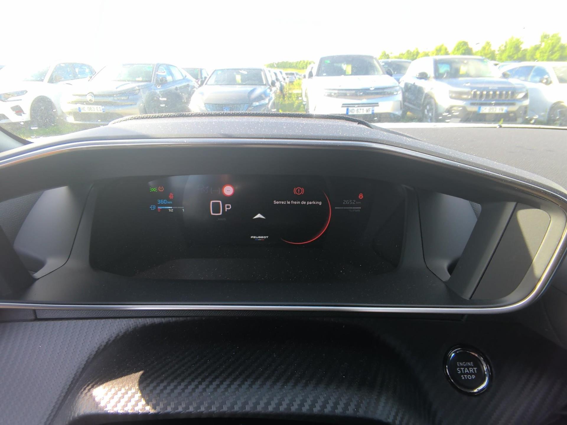 Peugeot 2008 Hybrid 145 e-DCS6 GT 2025