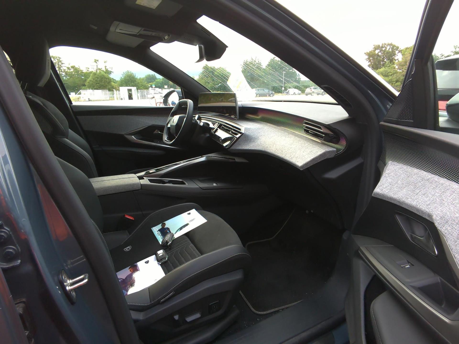 Peugeot 3008 Hybrid 145 e-DCS6 GT 2026