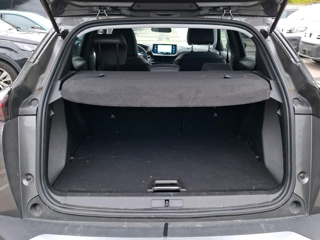 Peugeot 2008 BlueHDi 130 S&S EAT8 Allure Pack 2022