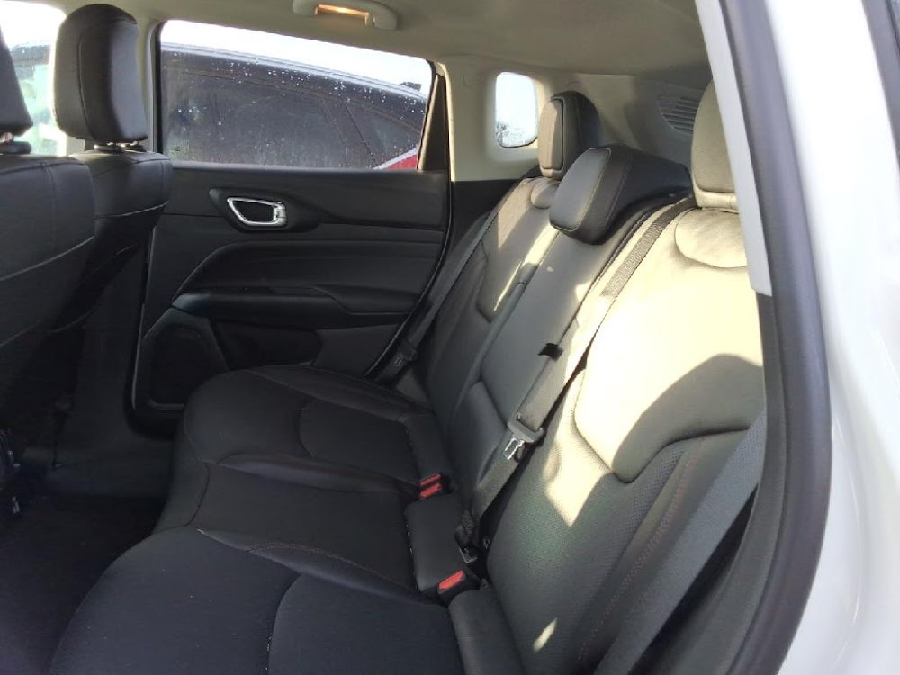 Foto Jeep Compass 14