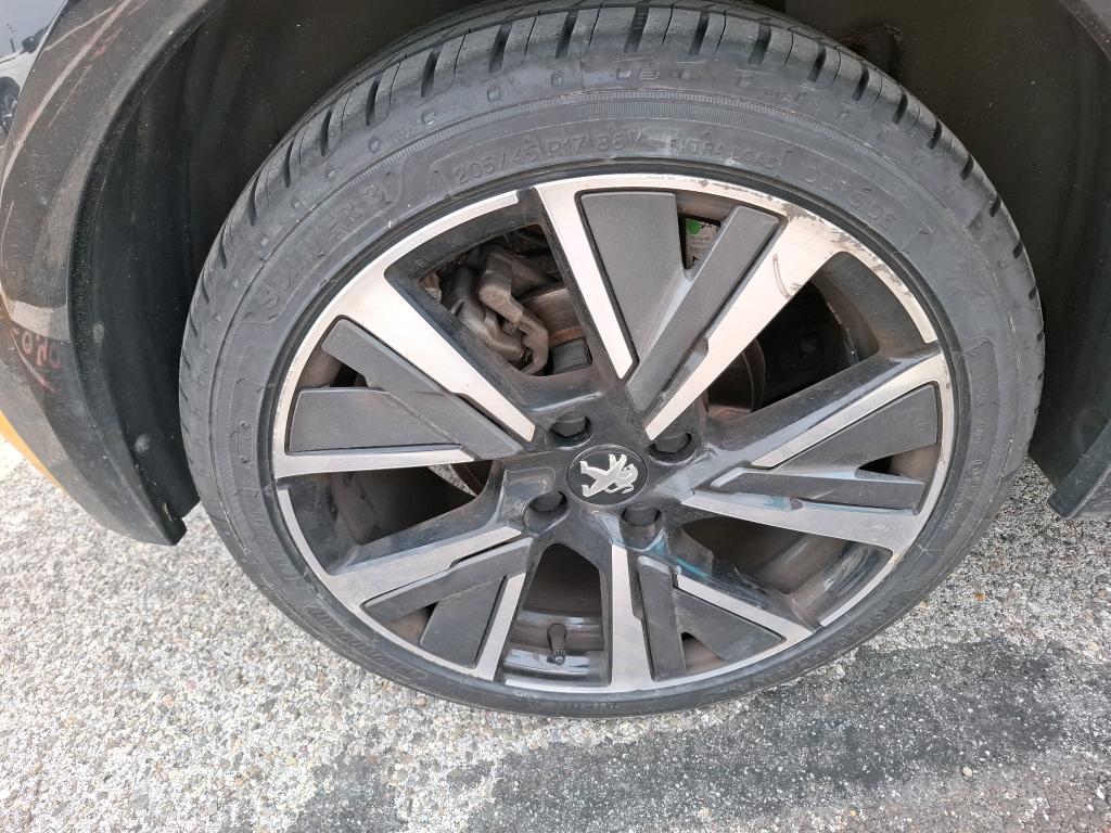 Peugeot 208 PureTech 130 S&S EAT8 GT 2022