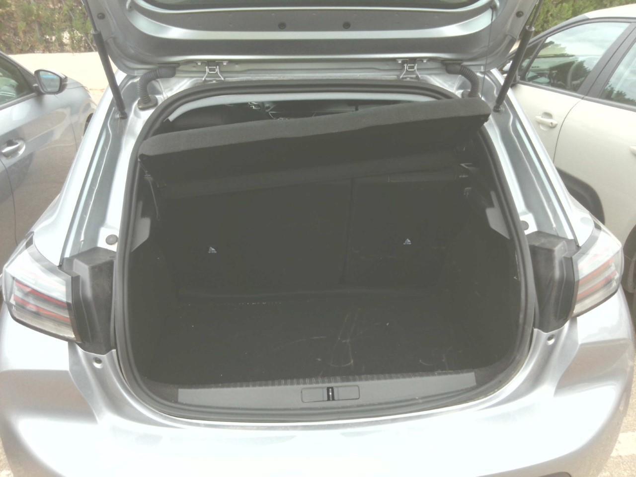 Foto Peugeot 208 15