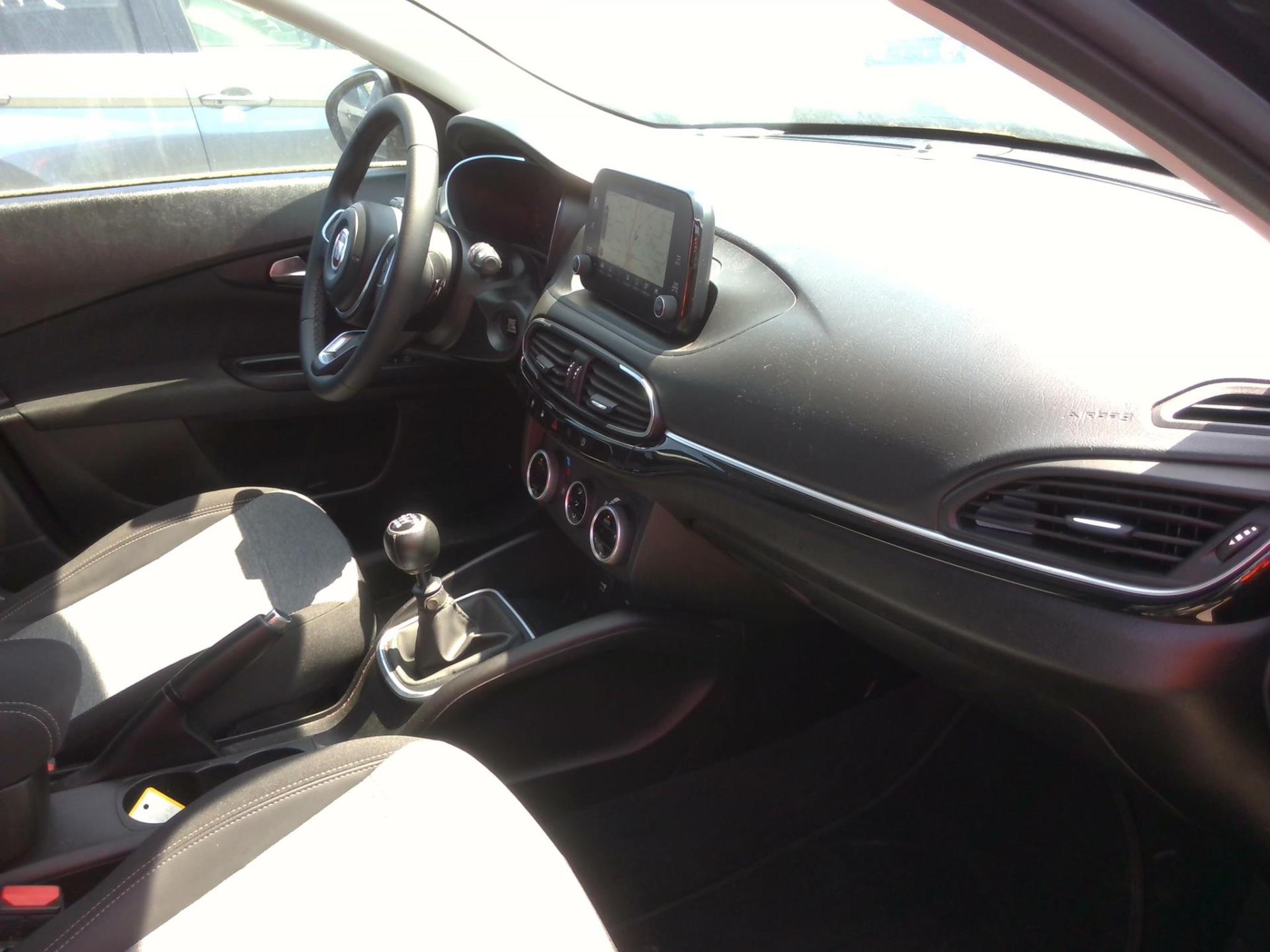 FIAT Tipo Cross SW 1.6 Multijet 130 ch S&S Plus 2022