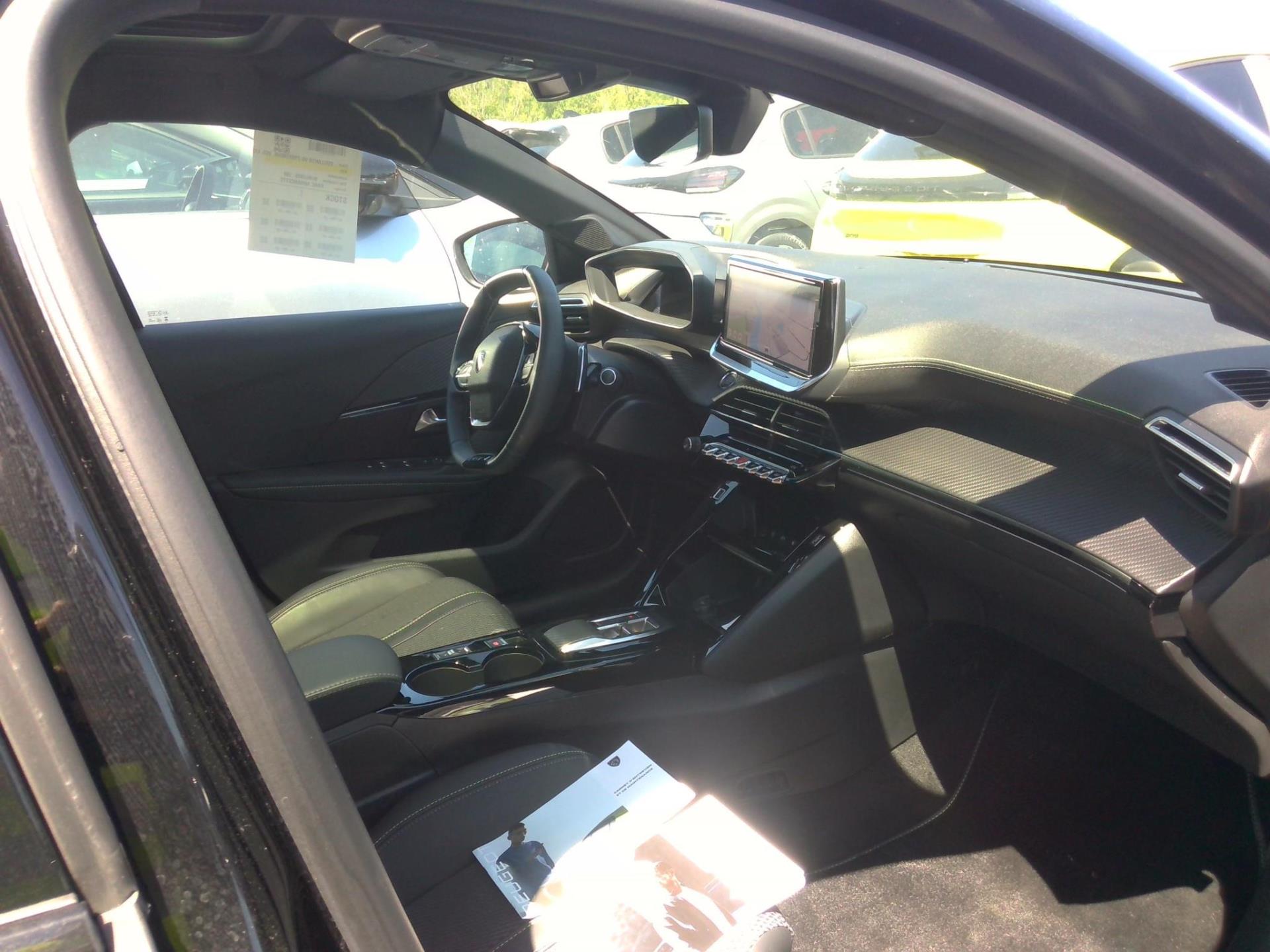 Peugeot 208 Hybrid 136 e-DCS6 GT 2024