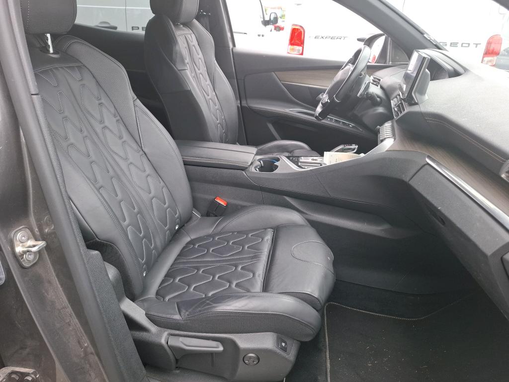 Peugeot 3008 Hybrid4 300 e-EAT8 GT Pack 2021