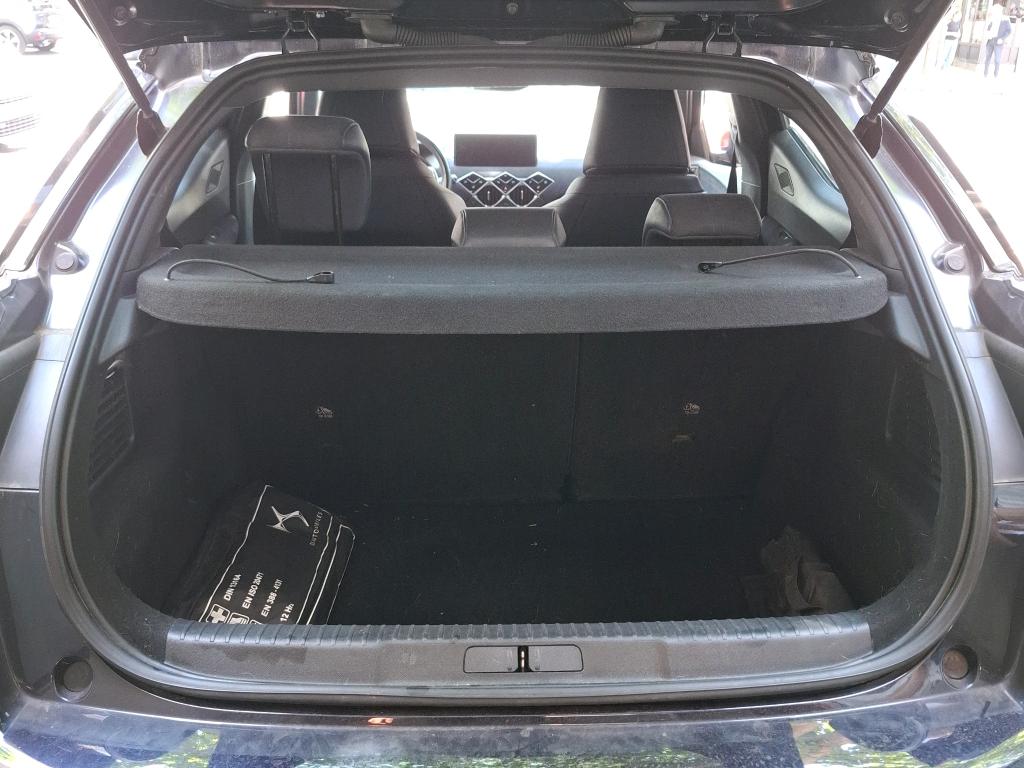 DS DS3 Crossback PureTech 155 EAT8 Ines de la Fressange Paris 2021