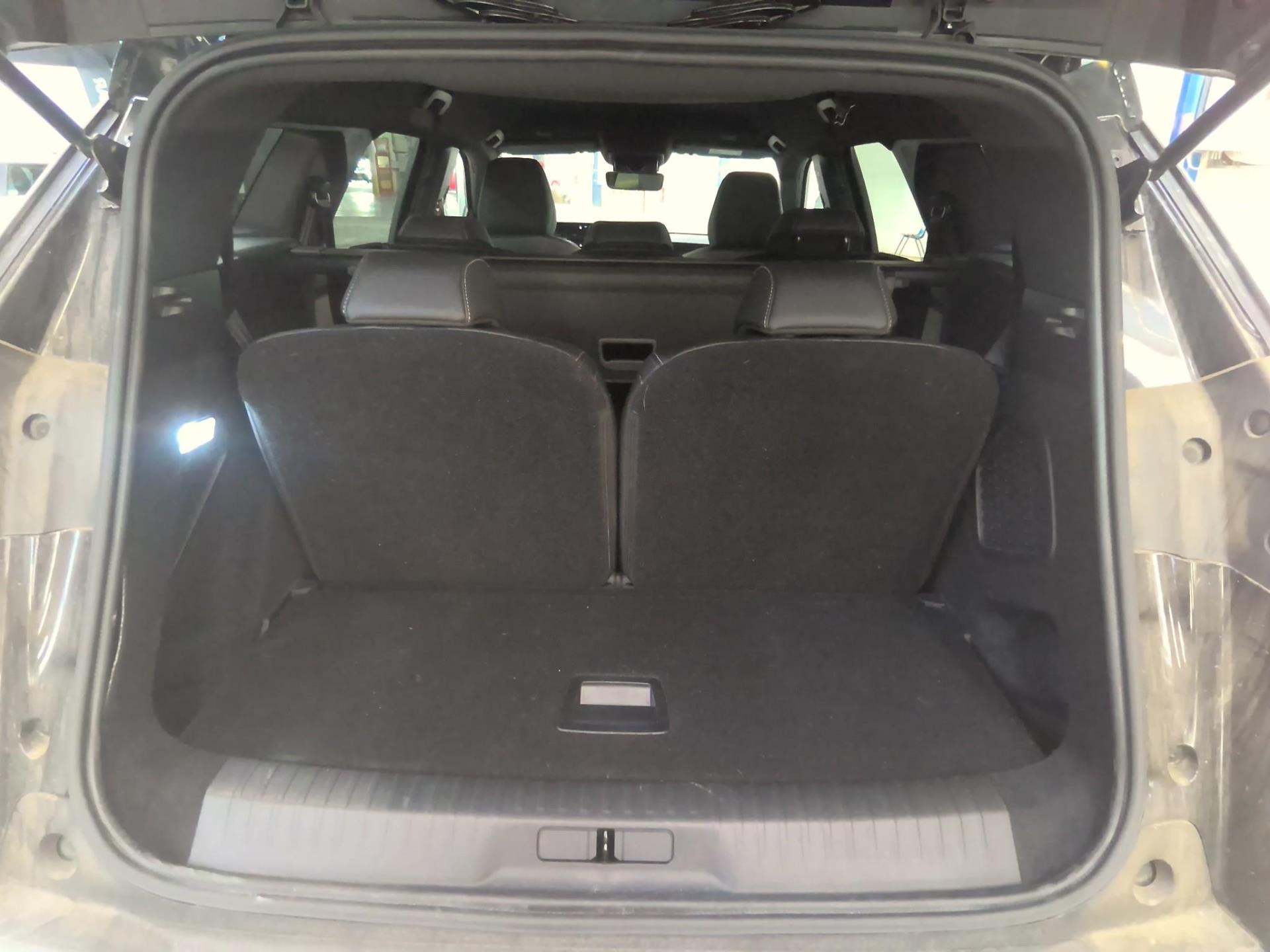 Peugeot 5008 Electrique 210 ch 73 kWh Allure 2025