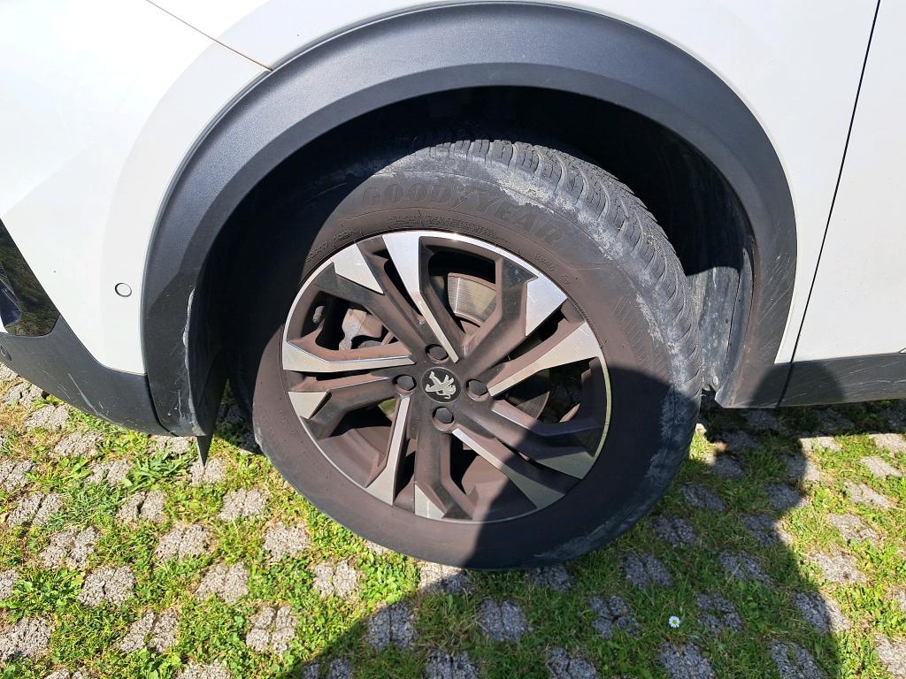 Peugeot 2008 PureTech 155 S&S EAT8 GT 2022