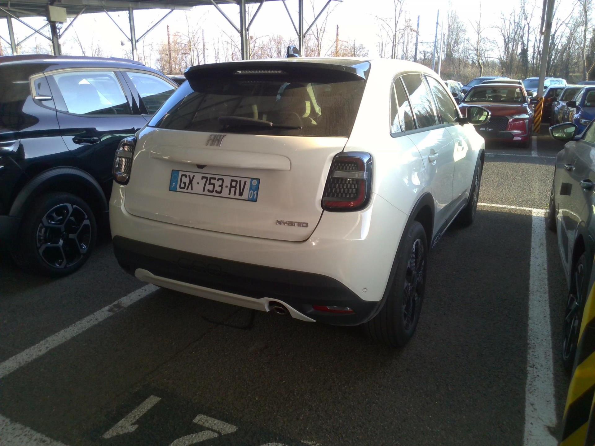 FIAT 600 1.2 Hybrid 100ch DCT6 La Prima 2024