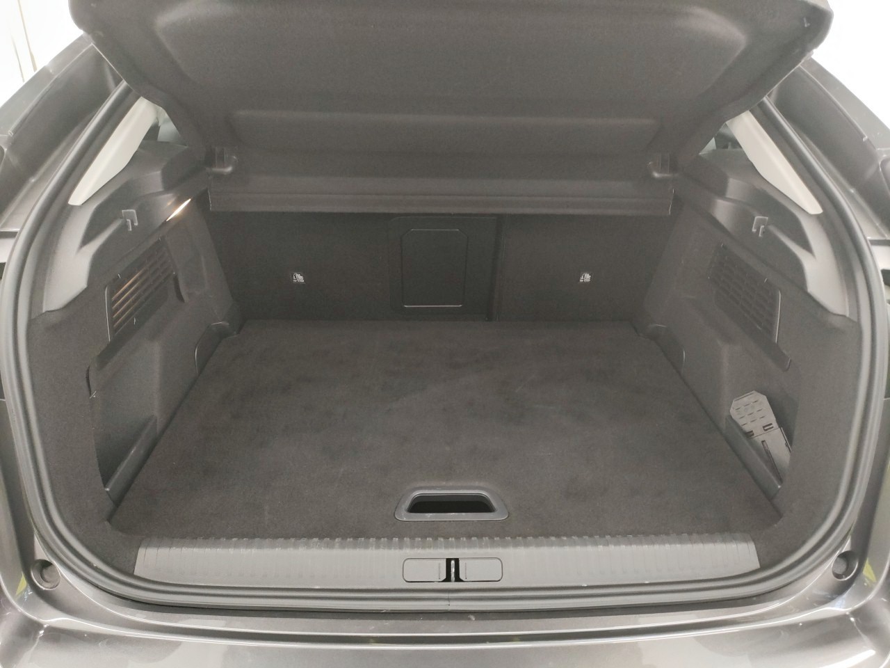 Citroen C4 PureTech 130 S&S EAT8 Shine 2023