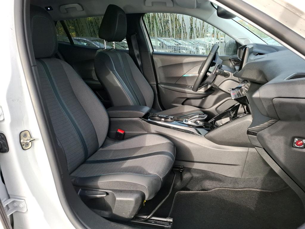 Peugeot 2008 BlueHDi 130 S&S EAT8 Allure Business 2021